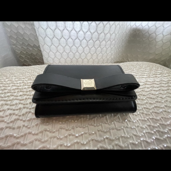 Kate Spade wallet - Picture 4 of 6